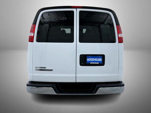2020 Chevrolet Express 3500 LT