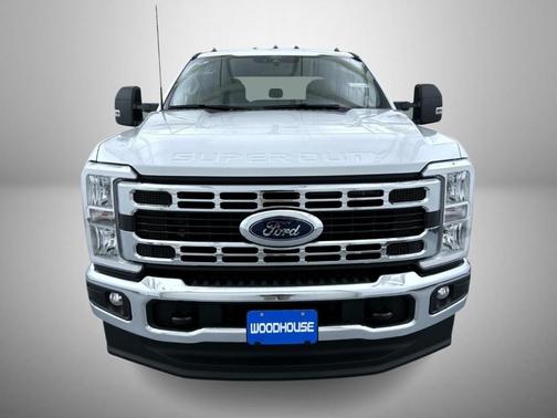 2026 Ford F-350 XLT