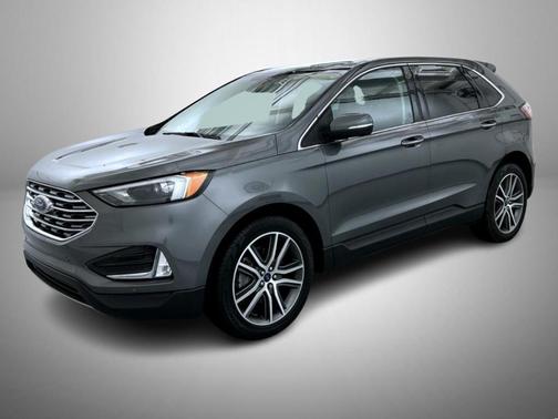 Carbonized Gray Metallic 2022 Ford Edge Titanium