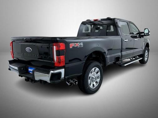 Agate Black Metallic 2026 Ford F-350 Lariat Super Duty