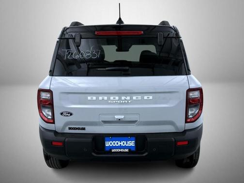 Space White Metallic 2026 Ford Bronco Sport Outer Banks