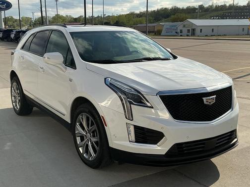 Crystal White Tri-Coat 2020 Cadillac XT5 Sport