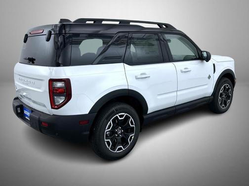 Oxford White 2026 Ford Bronco Sport Outer Banks