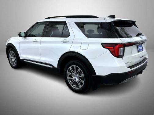 White Metallic 2025 Ford Explorer Active