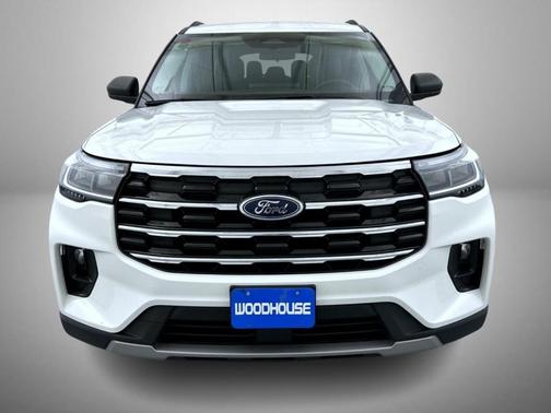 White Metallic 2025 Ford Explorer Active