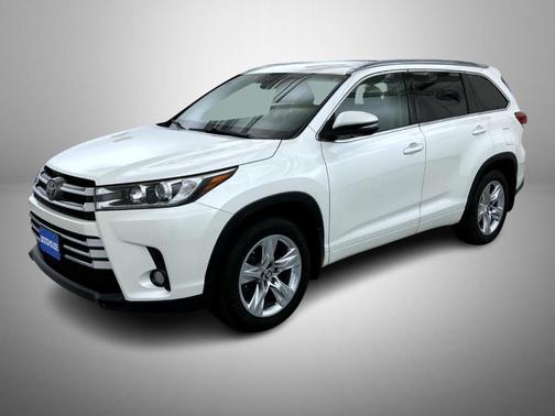 2017 Toyota Highlander Limited