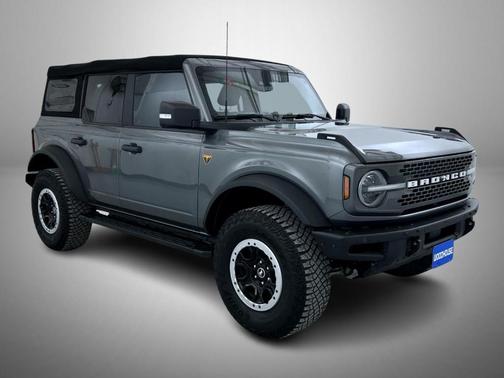 2022 Ford Bronco Badlands