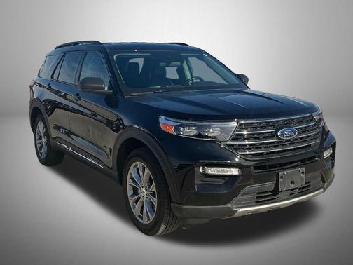 Agate Black Metallic 2023 Ford Explorer XLT