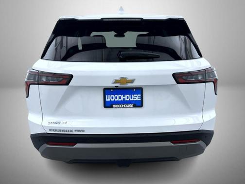 Summit White 2025 Chevrolet Equinox LT