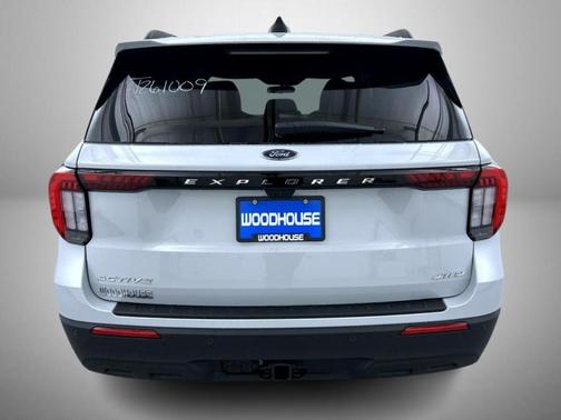 Space White Metallic 2026 Ford Explorer Active