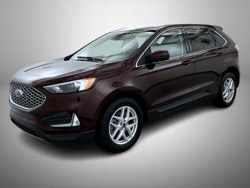 Burgundy 2024 Ford Edge SEL