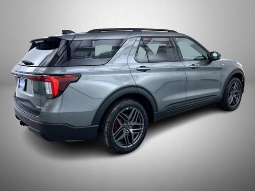 Gray Metallic 2025 Ford Explorer ST-Line