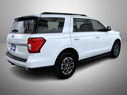 Oxford White 2024 Ford Expedition XLT