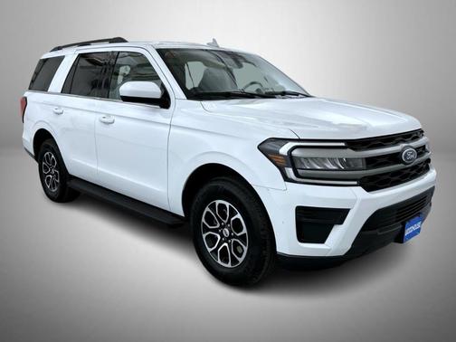 Oxford White 2024 Ford Expedition XLT