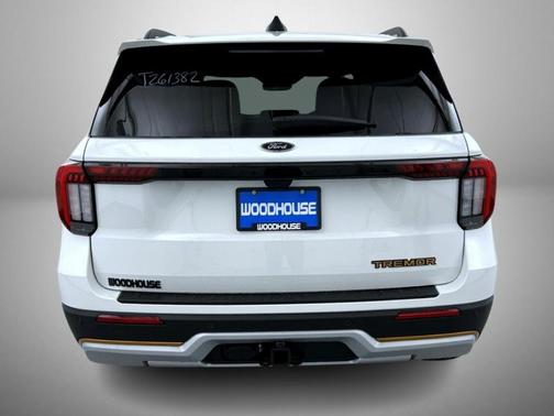 Star White 2026 Ford Explorer Tremor