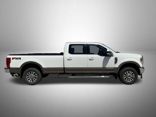 White 2022 Ford F-250 Lariat