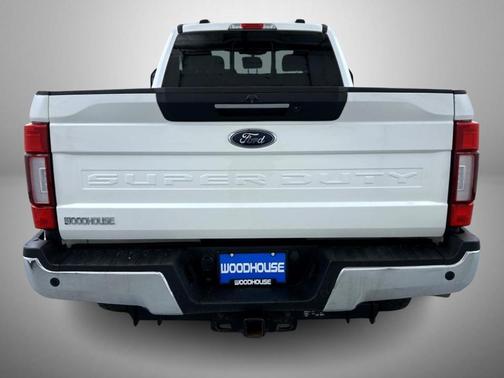White 2022 Ford F-250 Lariat