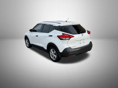 2020 Nissan Kicks S