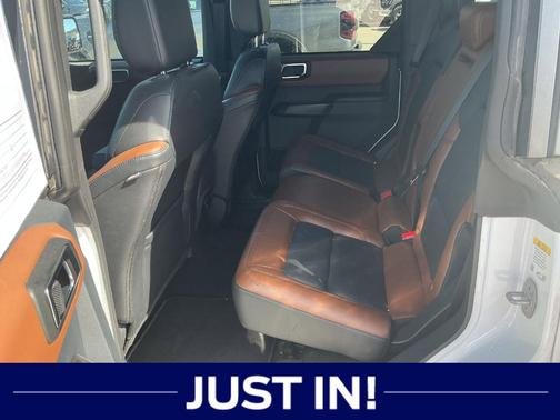 Oxford White 2024 Ford Bronco Outer Banks