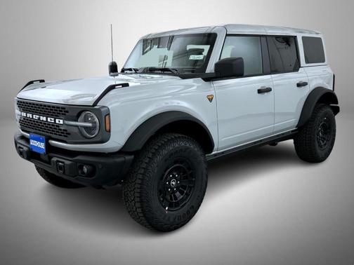 Avalanche Gray 2026 Ford Bronco Badlands