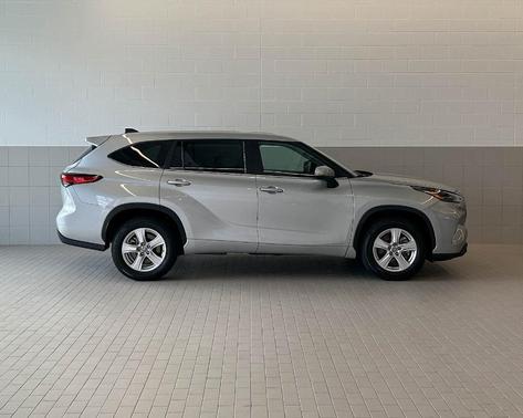 2023 Toyota Highlander Hybrid LE