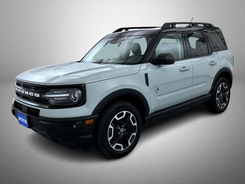 Cactus Green / Gray 2023 Ford Bronco Sport Outer Banks