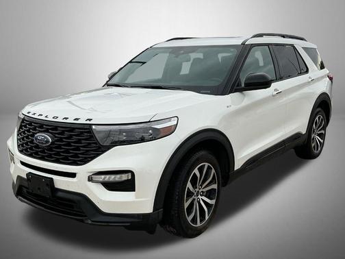 Star White 2023 Ford Explorer ST-Line