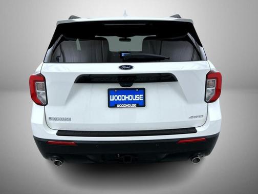 Star White 2023 Ford Explorer ST-Line