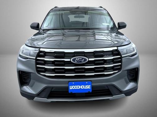 Carbonized Gray Metallic 2026 Ford Explorer Active