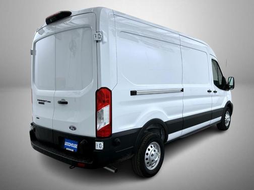 Oxford White 2026 Ford Transit-250 148 WB Medium Roof Cargo