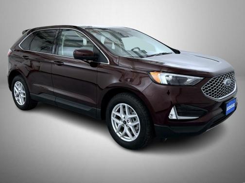 Burgundy Velvet Metallic Tinted Clearcoat 2024 Ford Edge SEL