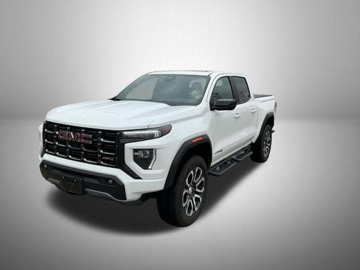 Summit White 2024 GMC Canyon AT4
