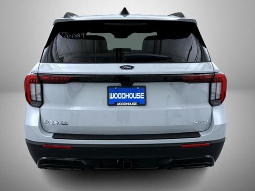 Space White Metallic 2026 Ford Explorer ST-Line