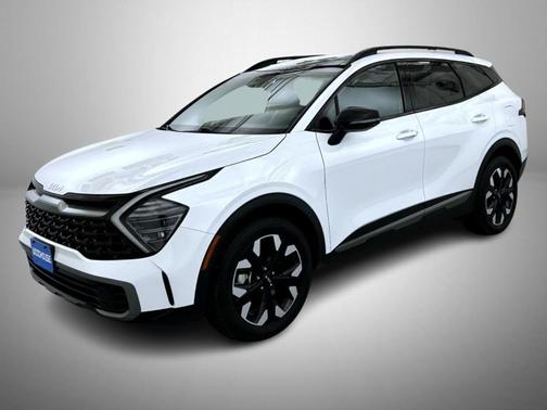 Glacial White Pearl 2024 Kia Sportage X-Line