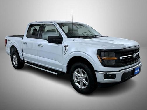 White Metallic 2025 Ford F-150 XLT