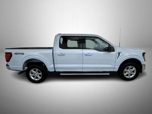 White Metallic 2025 Ford F-150 XLT