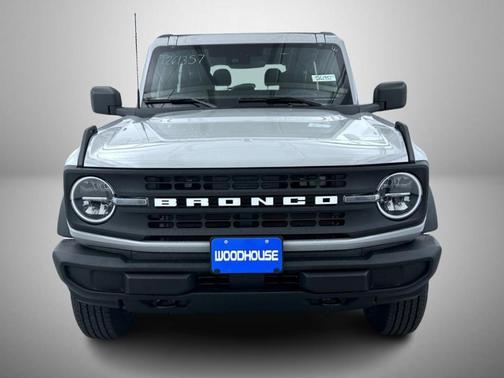 Avalanche Gray 2026 Ford Bronco Base
