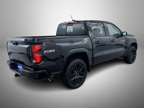 Black 2025 Chevrolet Colorado Z71