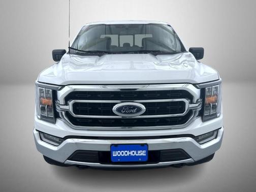Oxford White 2022 Ford F-150 XLT