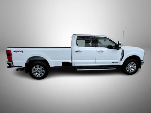 2024 Ford F-350 Lariat Super Duty
