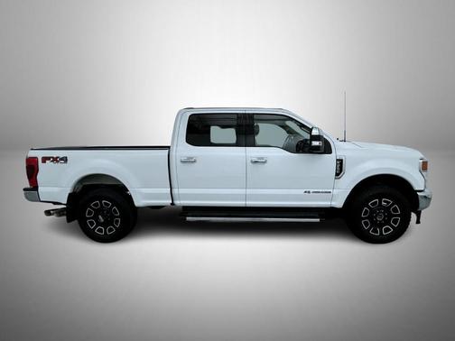 Oxford White 2022 Ford F-250 XLT