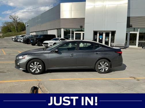 Gun Metallic 2019 Nissan Altima 2.5 S