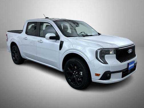 Space White Metallic 2026 Ford Maverick Lobo Standard