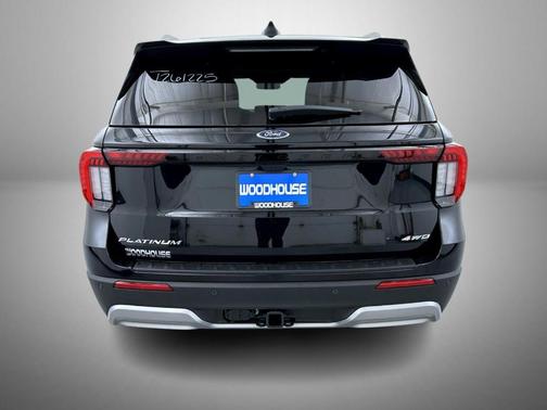 Agate Black Metallic 2026 Ford Explorer Platinum