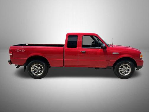 Red 2009 Ford Ranger XLT