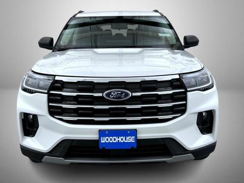 Star White 2026 Ford Explorer Active