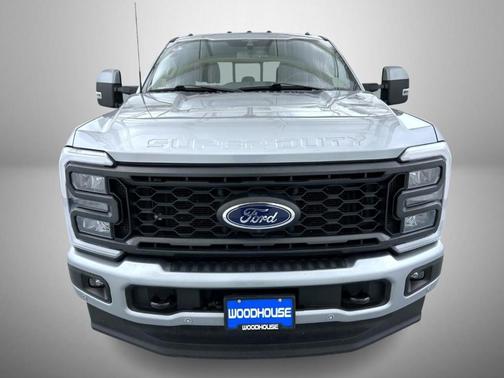 2023 Ford F-350 Lariat Super Duty
