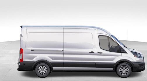 2025 Ford E-Transit Base