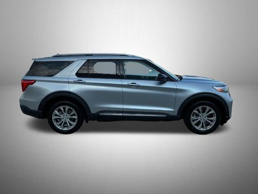 Iconic Silver Metallic 2024 Ford Explorer Limited