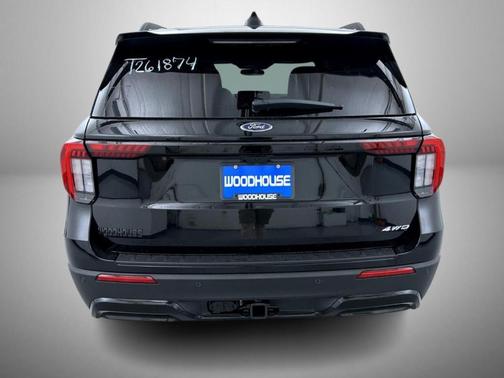 Agate Black Metallic 2026 Ford Explorer ST-Line